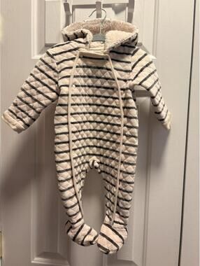 Nordstrom Baby Cream Navy Stripe Quilted Hooded Pram Snowsuit 6 Months
